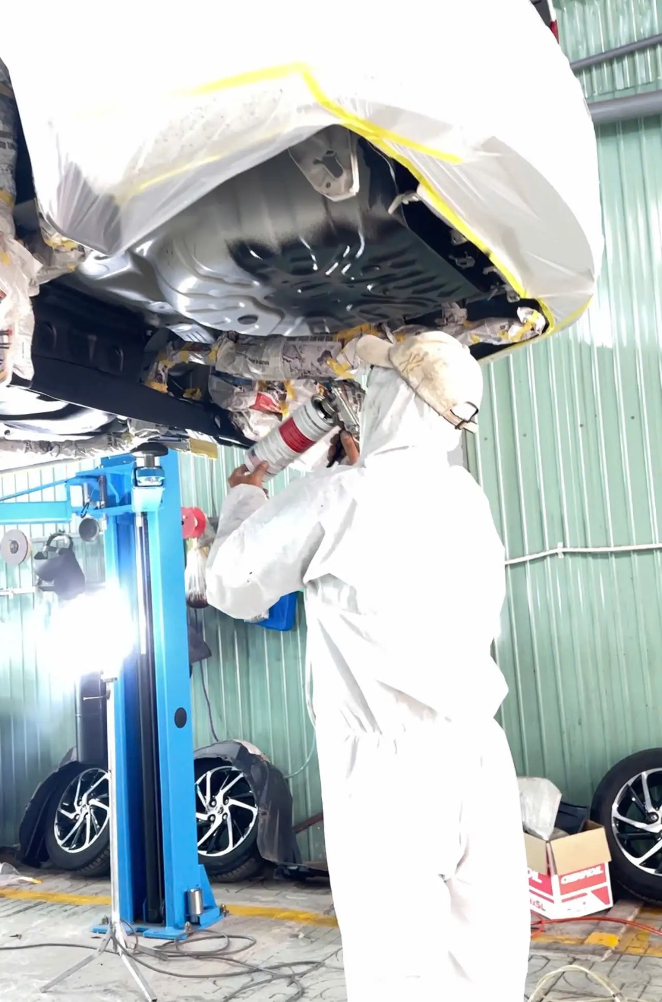 phủ gầm, lencos bảo vệ gầm xe tại Auto Tây Bắc 